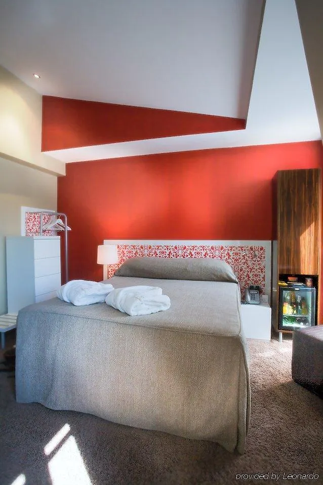 ***  Pavillon Nation Hotel Paris France